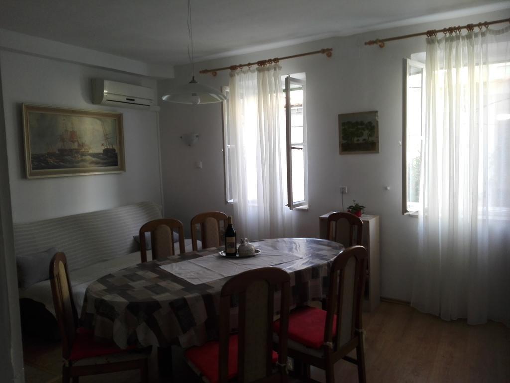 Apartman Drazin Kastela Bagian luar foto